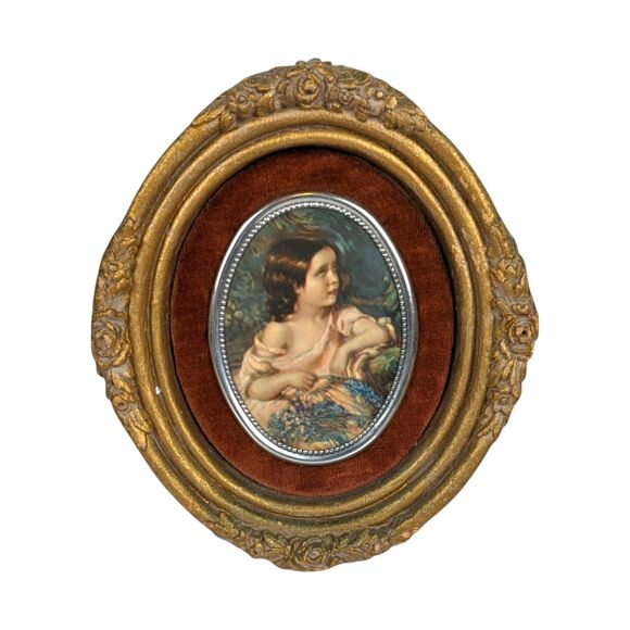 Vintage Cameo Creations Wall Plaques: "Red Boy" & "Spring Flowers" Prints - Picture 6 of 7